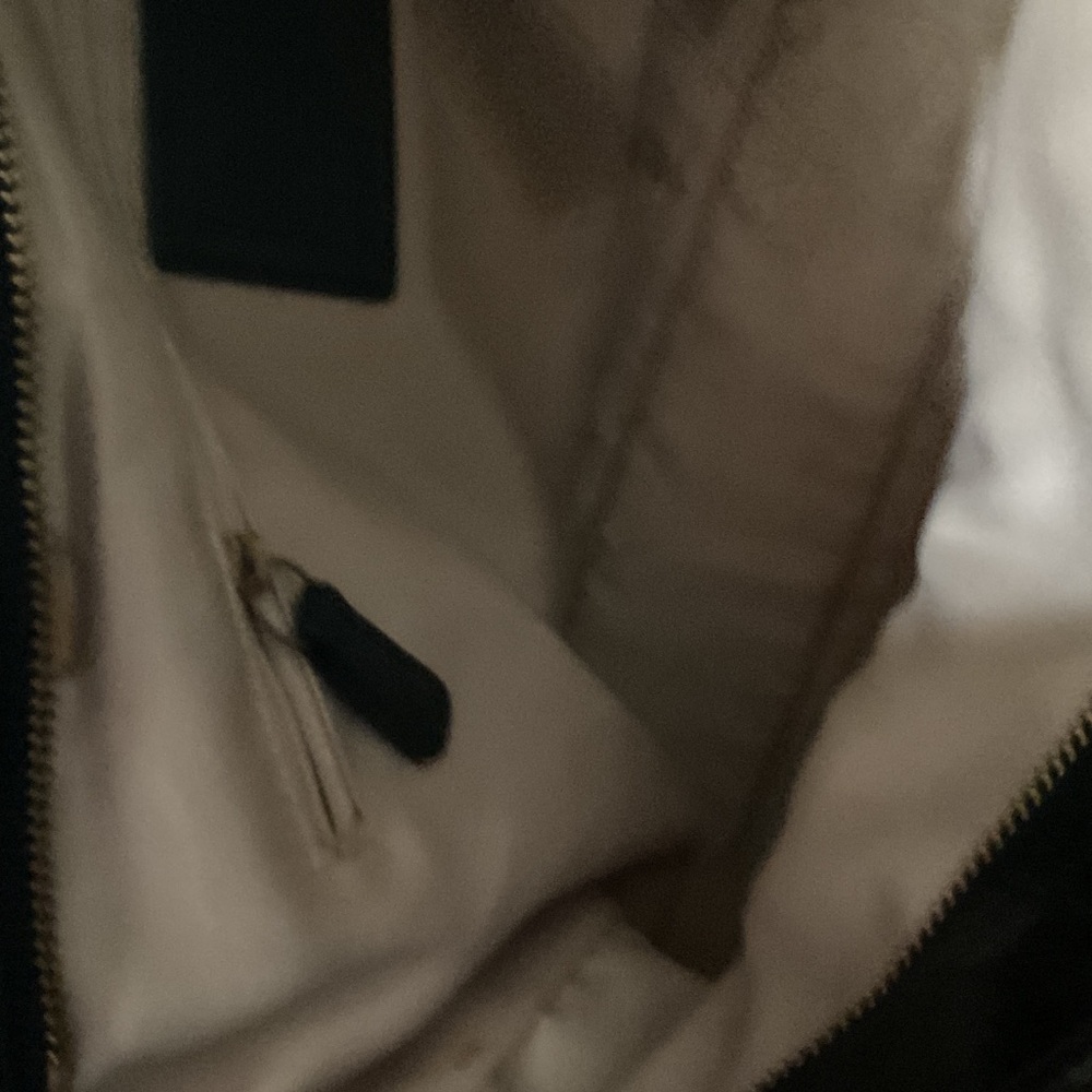 Coach Stylish Black and Cream Tote Bag - Picture 4 of 11